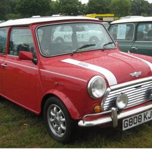 CLASSIC MINI WINDSCREEN ***BRAND NEW *****