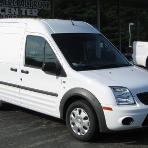 FORD TRANSIT  CONNECT WINDSCREEN - SUPPLY ONLY ****